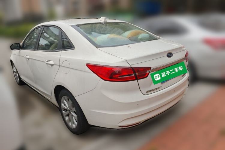 Used Ford Escort 2015 1.5L Automatic Fashion Model Rear Left 45 Deg