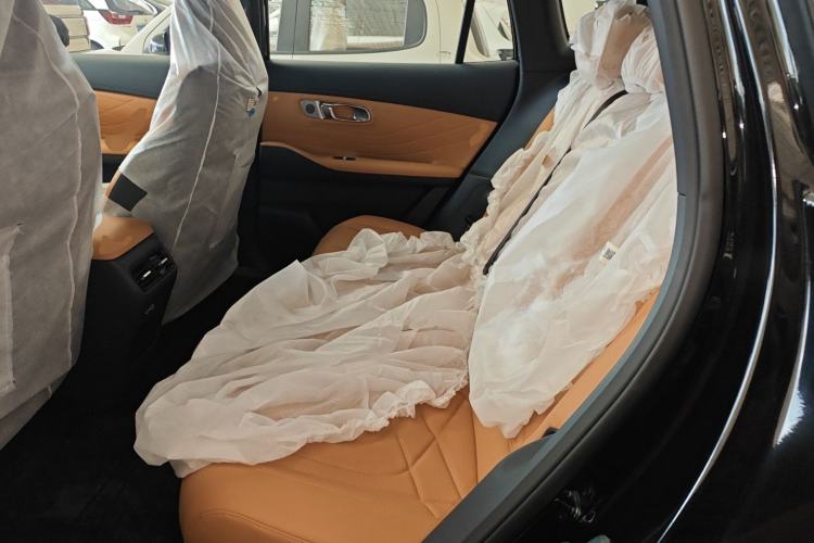 Used Geely Galaxy Xingjian 7 EM-i 2025 120km Exploration+ Version
