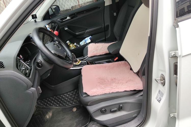 Used Volkswagen T-ROC 2022 280TSI DSG Two-Wheel Drive Comfort PLUS
