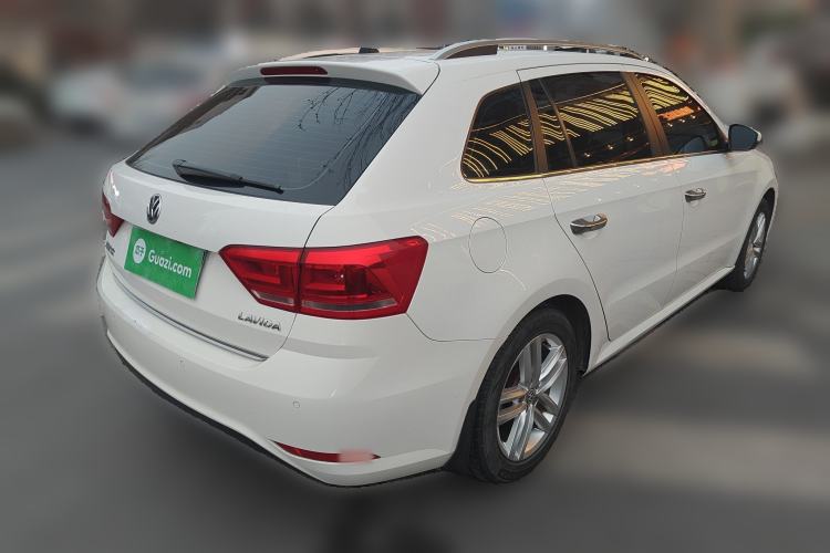 Used Volkswagen Gran Lavida 2015 1.6L Manual Comfort Edition