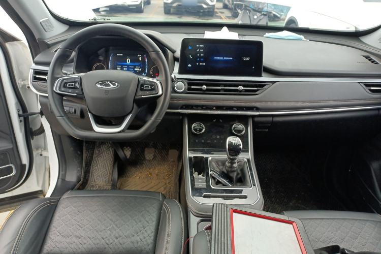 Used Chery Tiggo 8 2024 Honor Edition 230TCI Manual Advanced Version 5 Seats Center Console