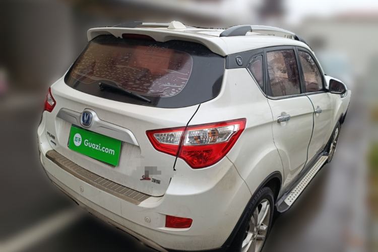 Used CHANGAN CS35 2015 1.6L Automatic Luxury Model China V Standard
