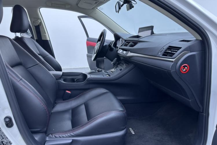 Used Lexus CT 2017 CT200h Elite Edition Solid Color China V Standard