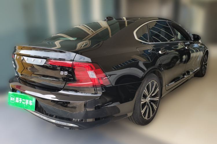 Used Volvo S90 2021 B5 Zhiyi Luxury Edition Rear Right 45 Deg