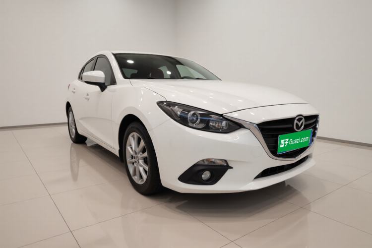 Used Mazda 3 Axela 2014 Hatchback 1.5L Manual Comfort Model