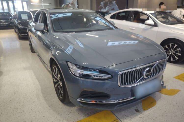 Used Volvo S90 New Energy 2022 T8 eDrive Hybrid Luxury Edition

