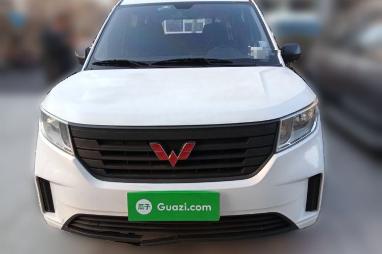 Used Wuling Hongguang PLUS 2020 1.5L Manual Standard Edition 7-Seater
