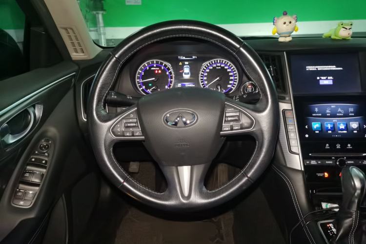 Used Infiniti Q50L 2016 2.0T Enjoyment Edition Steering Wheel