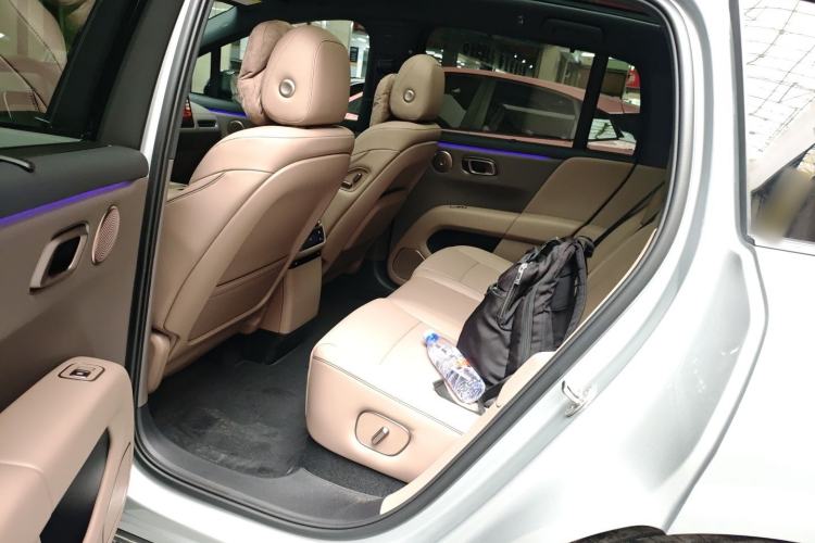 Used Li Auto Li Auto i6 2025 Model Two-Wheel-Drive Standard Type