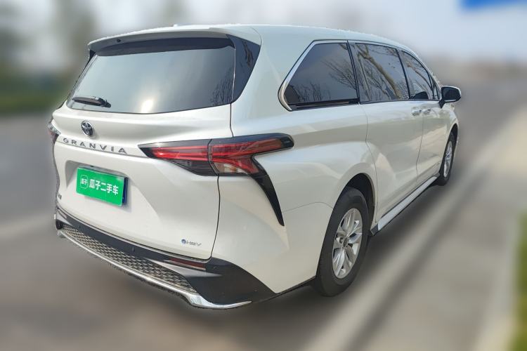 Used Toyota Granvia 2024 2.5L Hybrid Comfort Edition