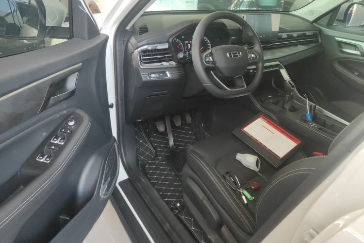 Used Geely Auto Vision X6 2021 PRO 1.4T Manual Luxury Model
