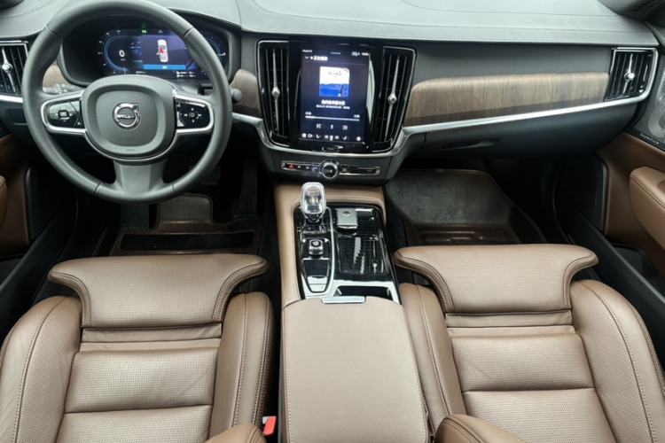 Used Volvo S90 New Energy 2025 Plug-in Hybrid Four-Wheel Drive Long-Range Luxury Smart Edition