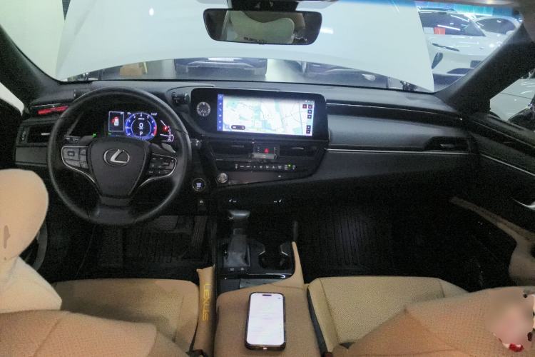 Used Lexus ES 2022 200 Excellence Edition
