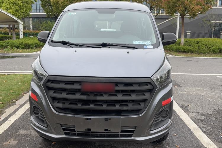 Used Jinbei Gold Hiace M Classic 2024 1.5L Engineering Lion Passenger Vehicle 5 Seats Front