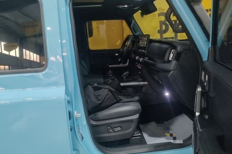 Used 212 T01 2025 2.0T Changfeng
