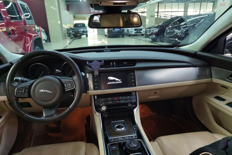 Used Jaguar XFL 2017 XFL 2.0T 240PS Luxury Edition