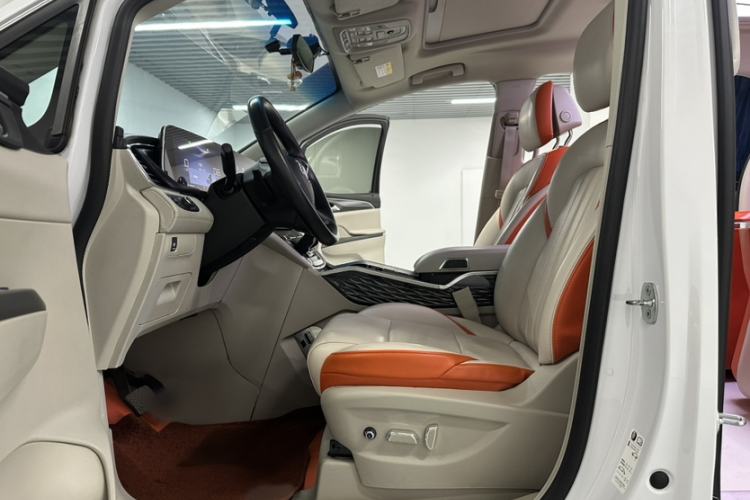 Used Buick GL8 2023 ES Lu Zun Comfort Model
