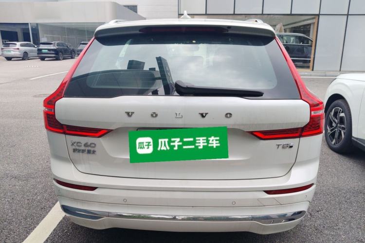 Used Volvo XC60 New Energy 2025 Plug-in Hybrid Long-Range All-Wheel Drive Smart Luxury Edition Rear