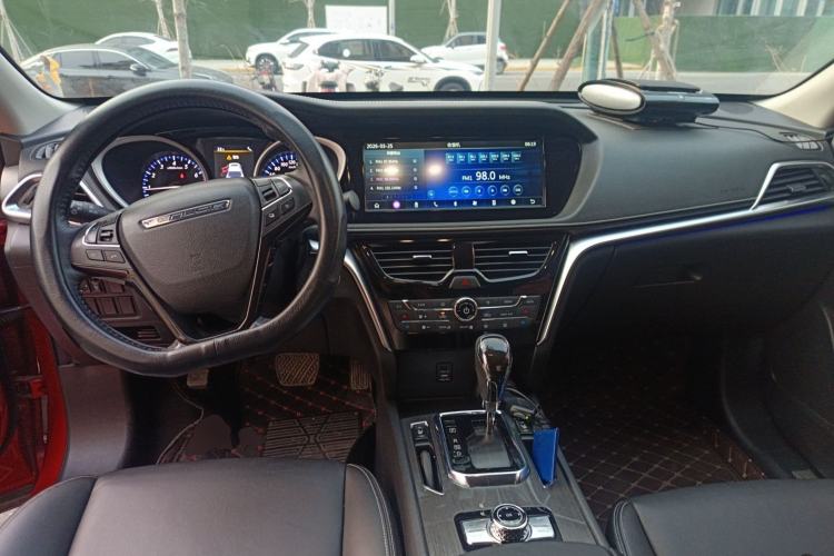 Used Venucia T90 2017 2.0L CVT Leading Edition