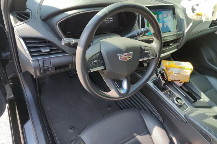 Used Cadillac CT5 2023 28T Luxury Edition (Standard Version) Steering Wheel