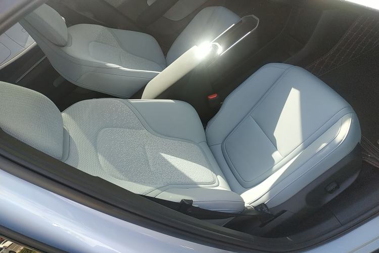 Used Volvo EX30 2025 Rear-Drive Long-Range Version Ultra
