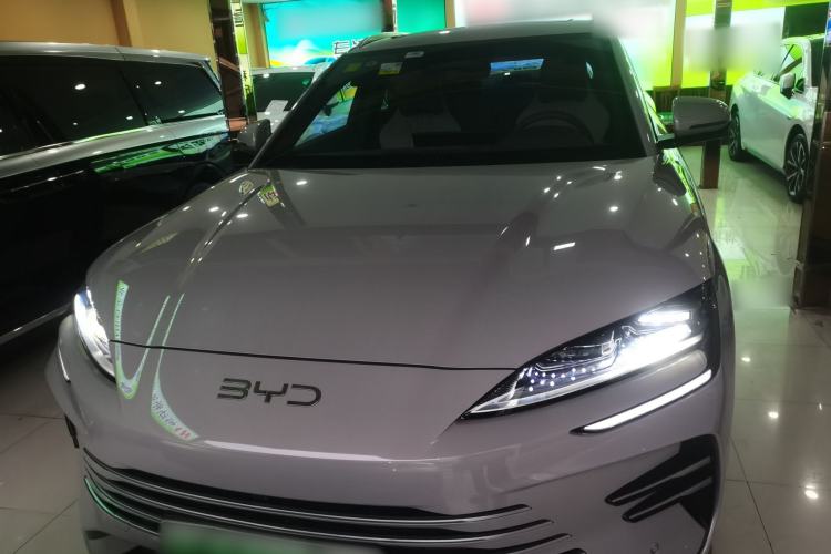 Used BYD Song PLUS New Energy 2025 DM-i Intelligent Driving 160KM Flagship Model
