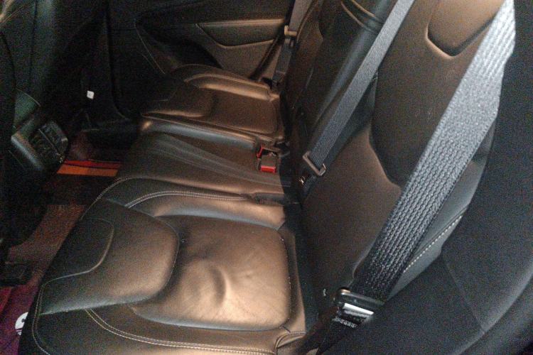 Used Jeep Cherokee 2017 2.0L Superior Edition Left Rear Seat