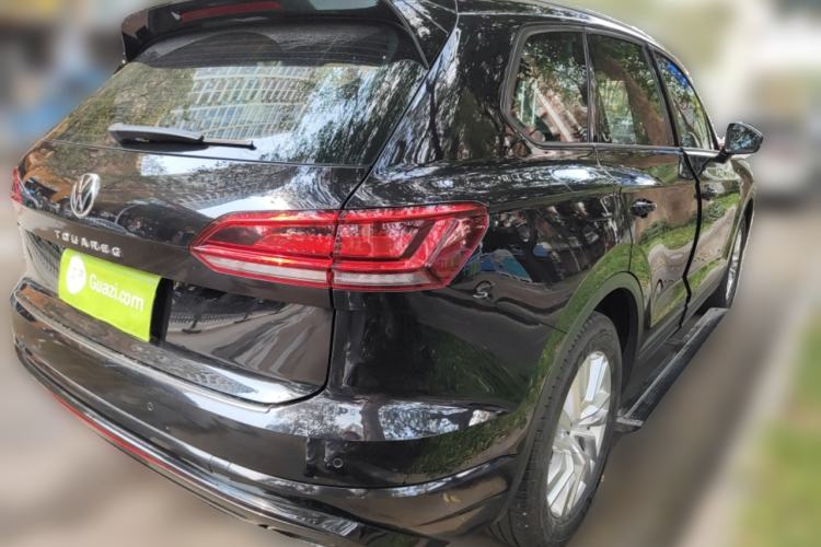 Used Volkswagen Touareg 2021 2.0 TSI Flagship Special Edition Rear Right 45 Deg