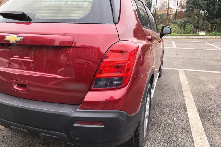 Used Chevrolet Trax 2016 1.4T Manual Two-Wheel Drive Comfort Version with Sunroof