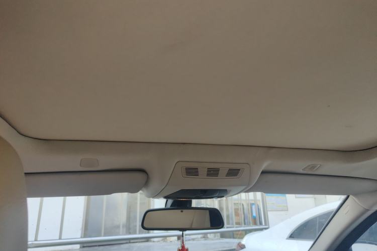 Used BMW 5 Series 2012 523Li Luxury Model
