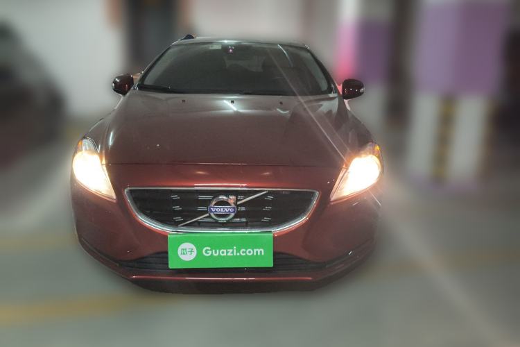 Used Volvo V40 2013 2.0T Zhiyi Edition