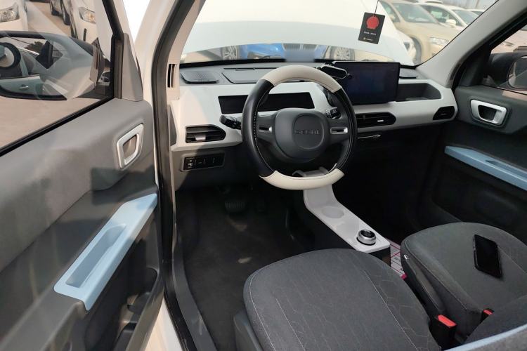 Used Geely Galaxy Panda 2024 Panda Mini 200km Endurance Bear
