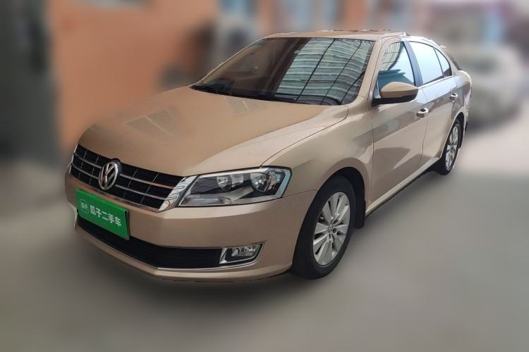 Used Volkswagen Lavida 2013 1.6L Manual Fashion Edition
