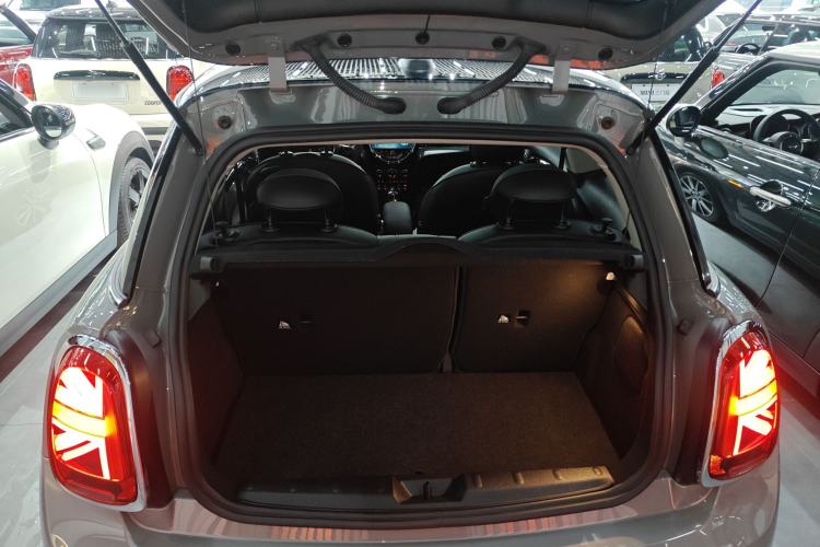 Used MINI MINI 2022 1.5T COOPER Artist
