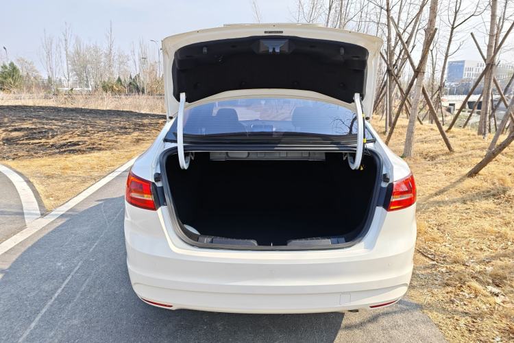 Used Ford Escort 2015 1.5L Automatic Fashion Model
