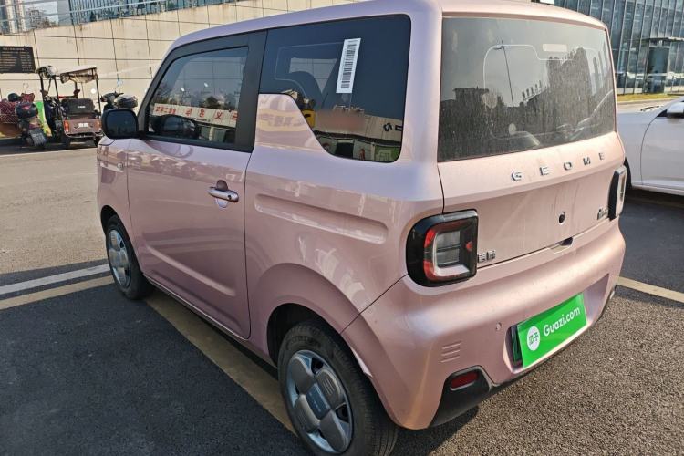 Used Geely Galaxy Panda 2024 Panda Mini 200km Endurance Bear
