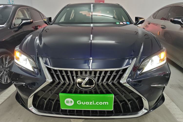 Used Lexus ES 2023 200 Excellence Edition