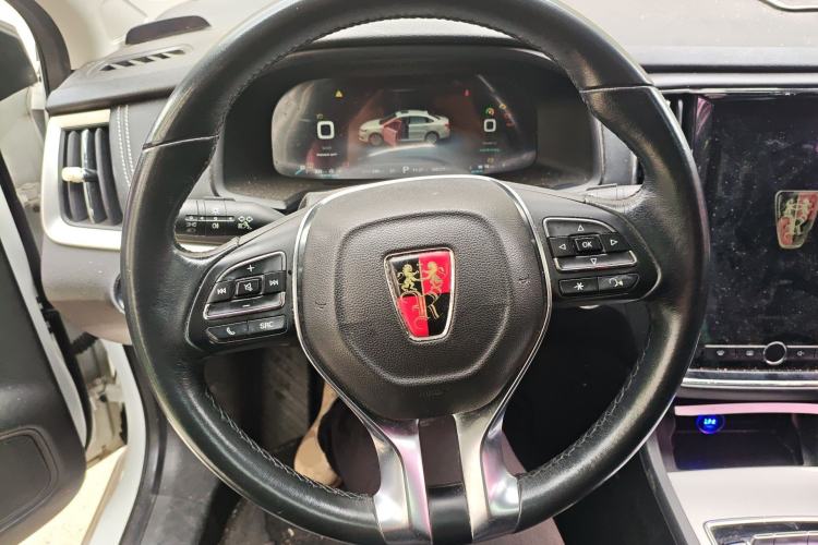 Used Roewe i6 New Energy 2017 45T Hybrid Connect & Smart Enjoyment Edition
