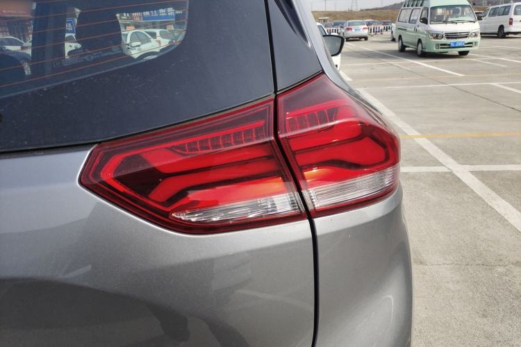 Used Chevrolet Trax 2019 Redline 335T CVT Trendy Version China VI Standard
