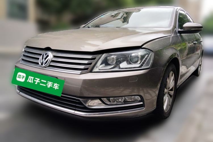 Used Volkswagen Magotan 2013 1.8TSI Luxury Model Guazi used car, China used car export, Used car for sale, Used  cars, Cheapest cars for sale