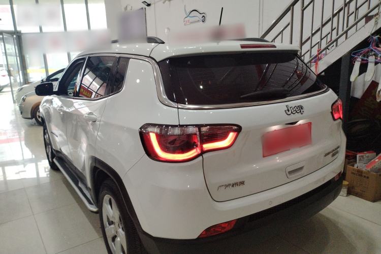 Used Jeep Compass 2017 200T Automatic Family Edition
