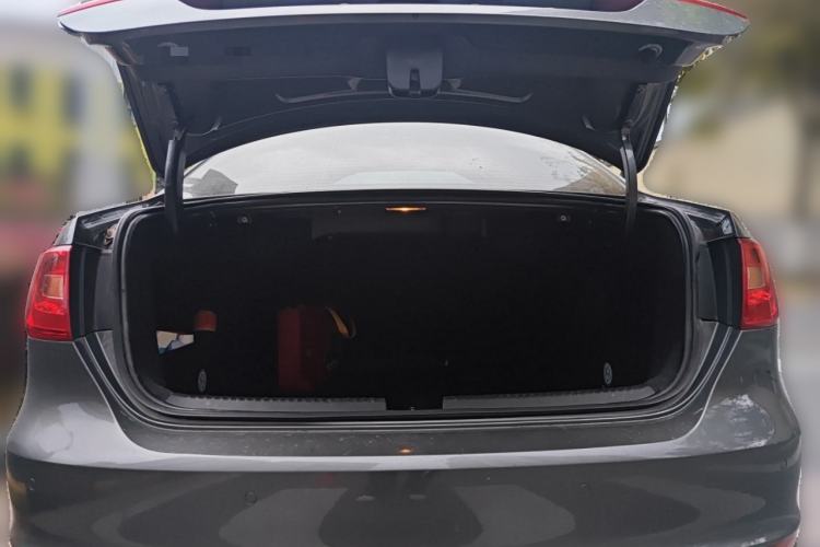 Used Volkswagen Sagitar 2014 Revised Version 1.6L Automatic Comfort Edition
