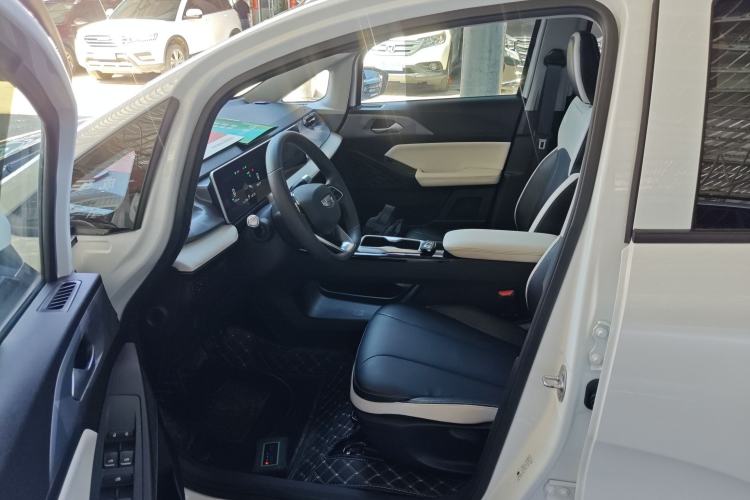 Used Geometry E Firefly 2024 401km Starlight Driver Seat