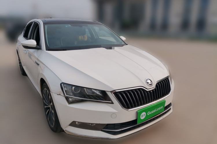 Used Skoda Superb 2018 TSI280 DSG Comfort Edition China V Standard Front Right 45 Deg