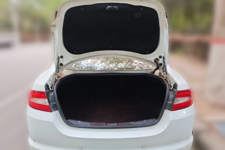 Used Jaguar XF 2015 XF 2.0T Prestige Edition Trunk