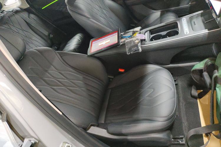 Used Chery Fengyun A8L 2025 1.5 TGDI 145 km Luxury Version Right Front Seat