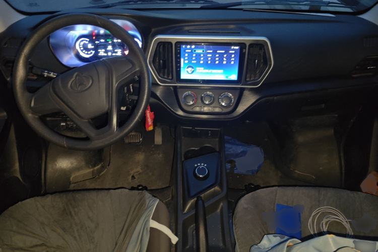 Used CHANGAN KAICHENG Ruixing EM80 2025 Passenger Version Comfort Edition 6-Seater 300 km Dual-Swing Doors Center Console