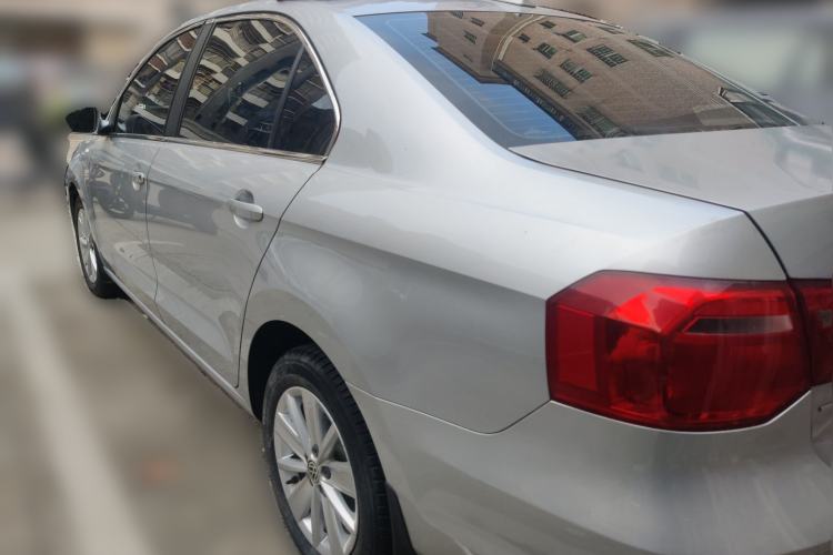 Used Volkswagen Jetta 2015 1.6L Manual Comfort Model
