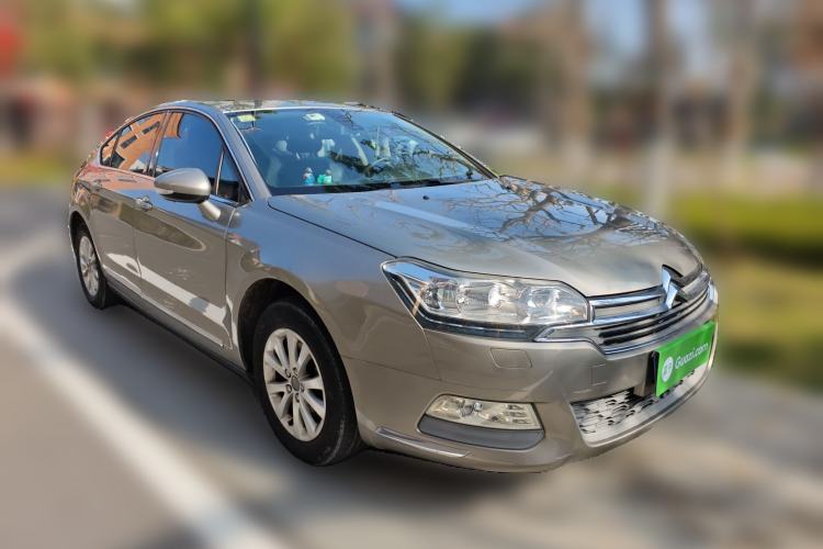 Used Citroen C5 2014 2.0L Automatic Luxury Edition Front Right 45 Deg