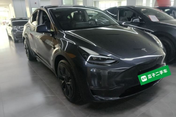 Used Tesla Model Y 2024 Long-Range All-Wheel-Drive Version